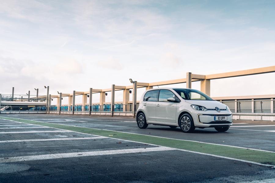  Volkswagen e-up! 2020 года  (UK) (фото 16 из 40)